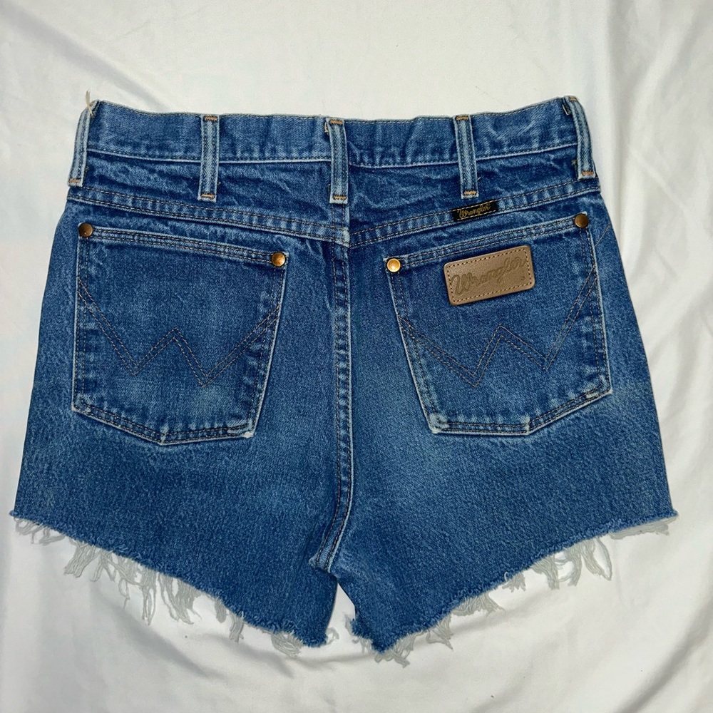 Wrangler Vintage high-wasted cut off denim shorts